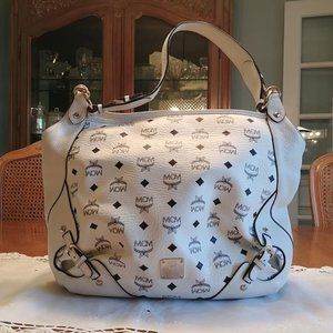 Auth MCM White Pebbled Leather Hobo Shoulder Bag